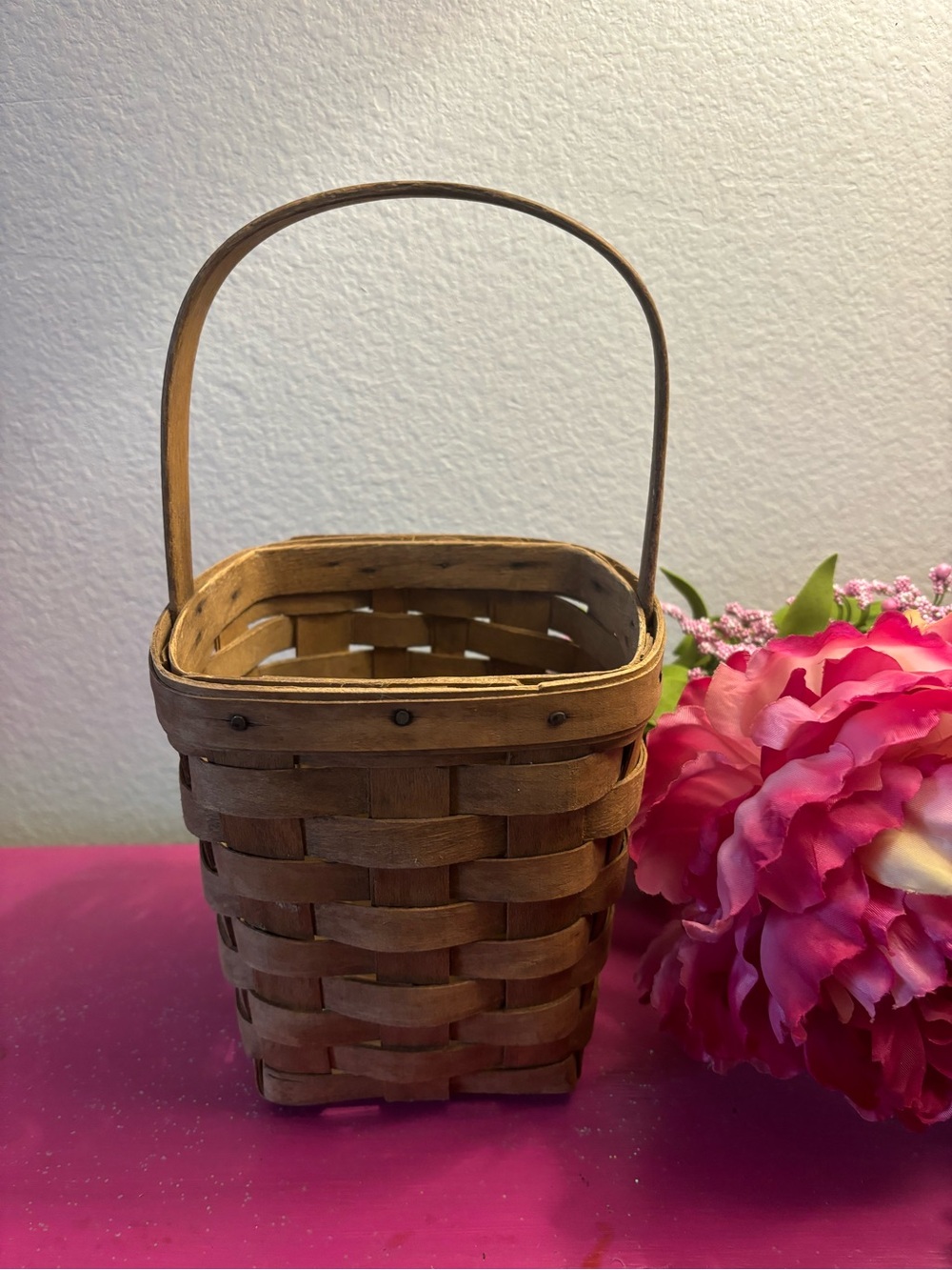 Vintage 1985 Longaberger Tan Brown Woven Basket with Handle